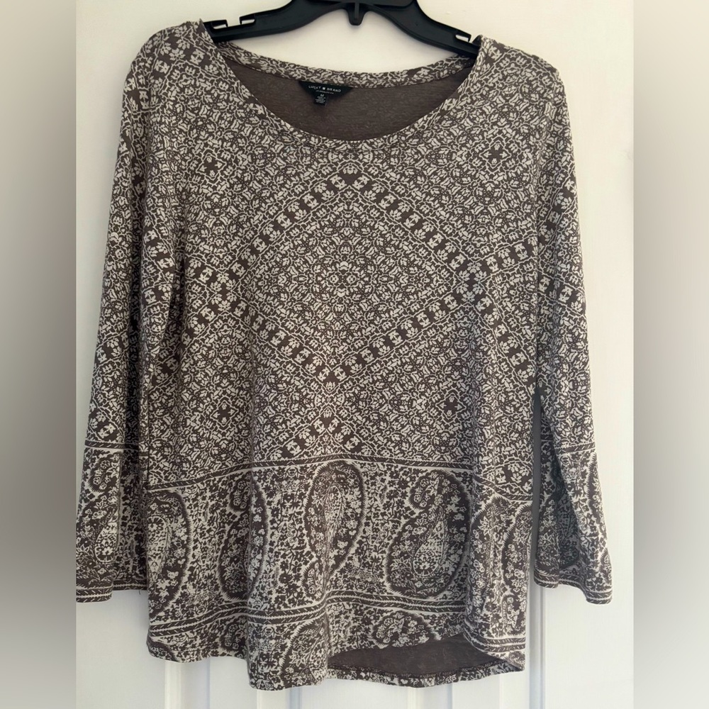Lucky Brand tee, like new, size M